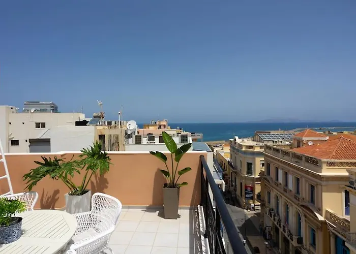 Bright, Serene Penthouse In Town Center W Seaview